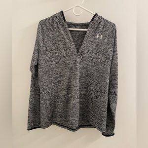 Underarmour dryfit hooded t